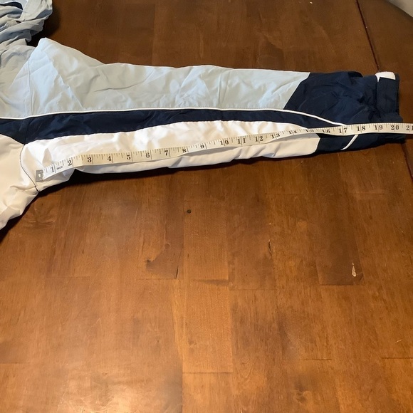 Columbia winter jacket. Size S - Picture 9 of 9